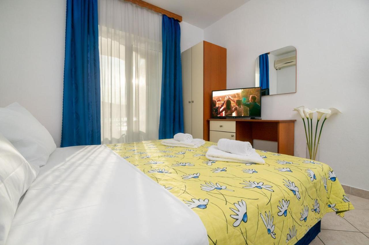 Apartments Matej Неум Екстериор снимка